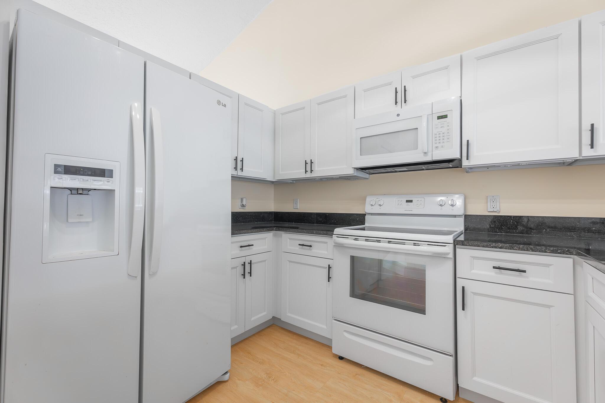 460 NW Casanova Circle