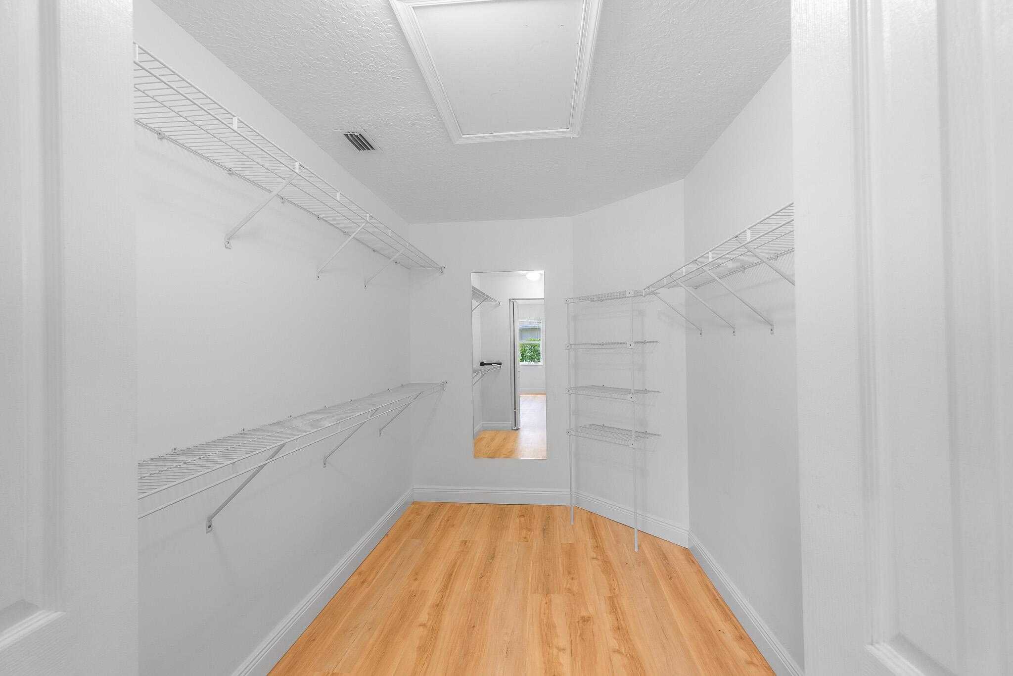 460 NW Casanova Circle