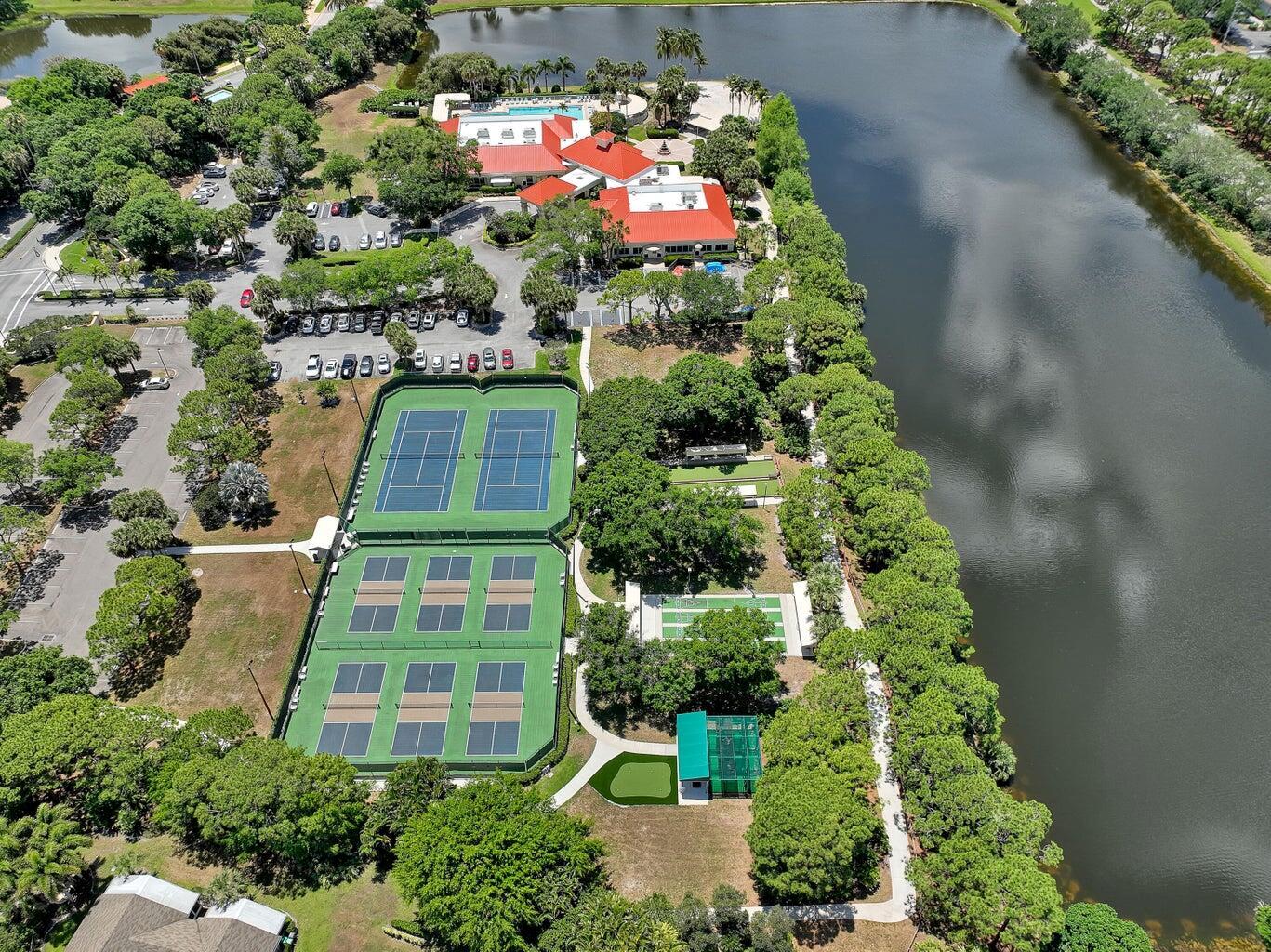 460 NW Casanova Circle