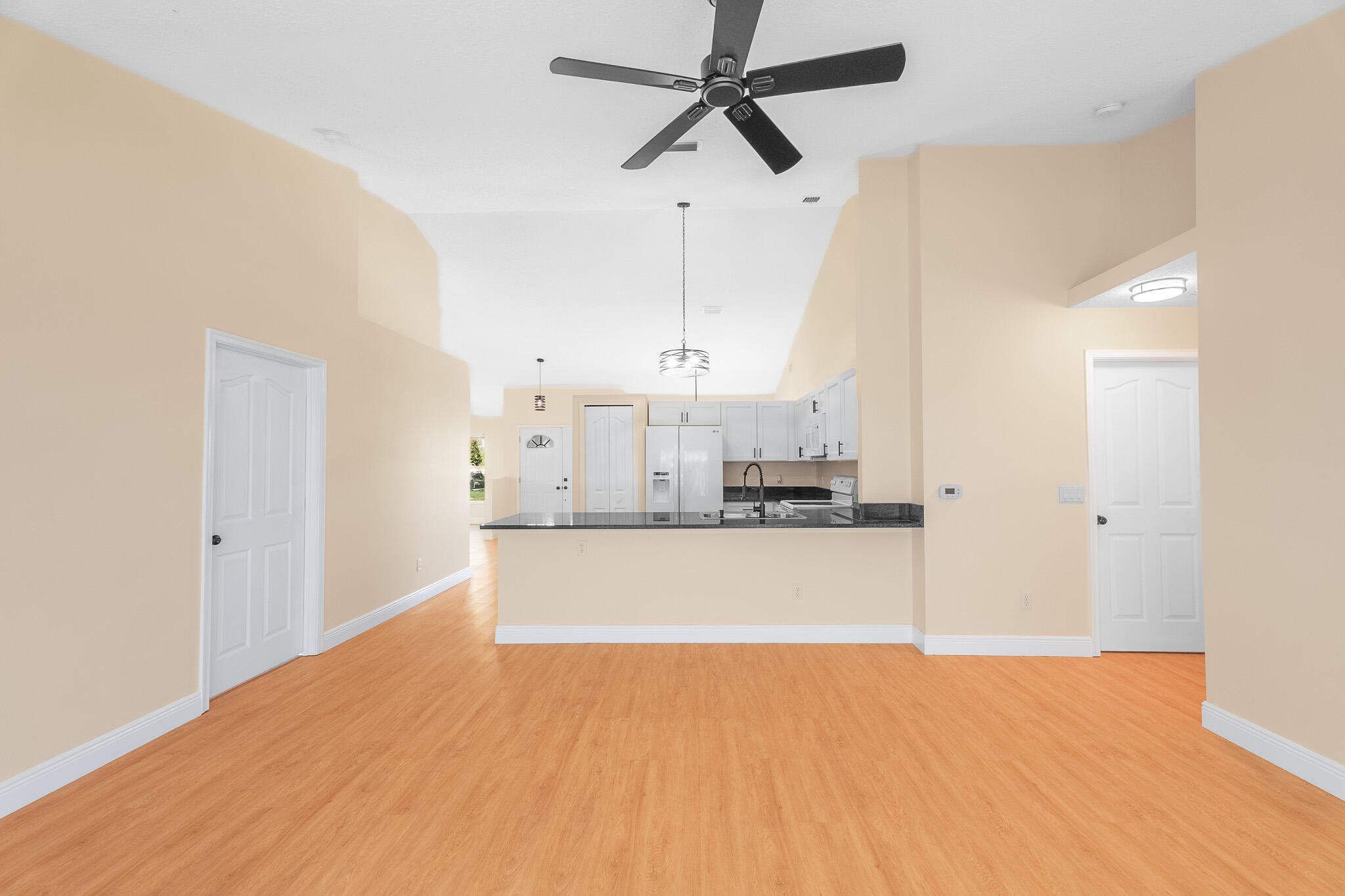 460 NW Casanova Circle