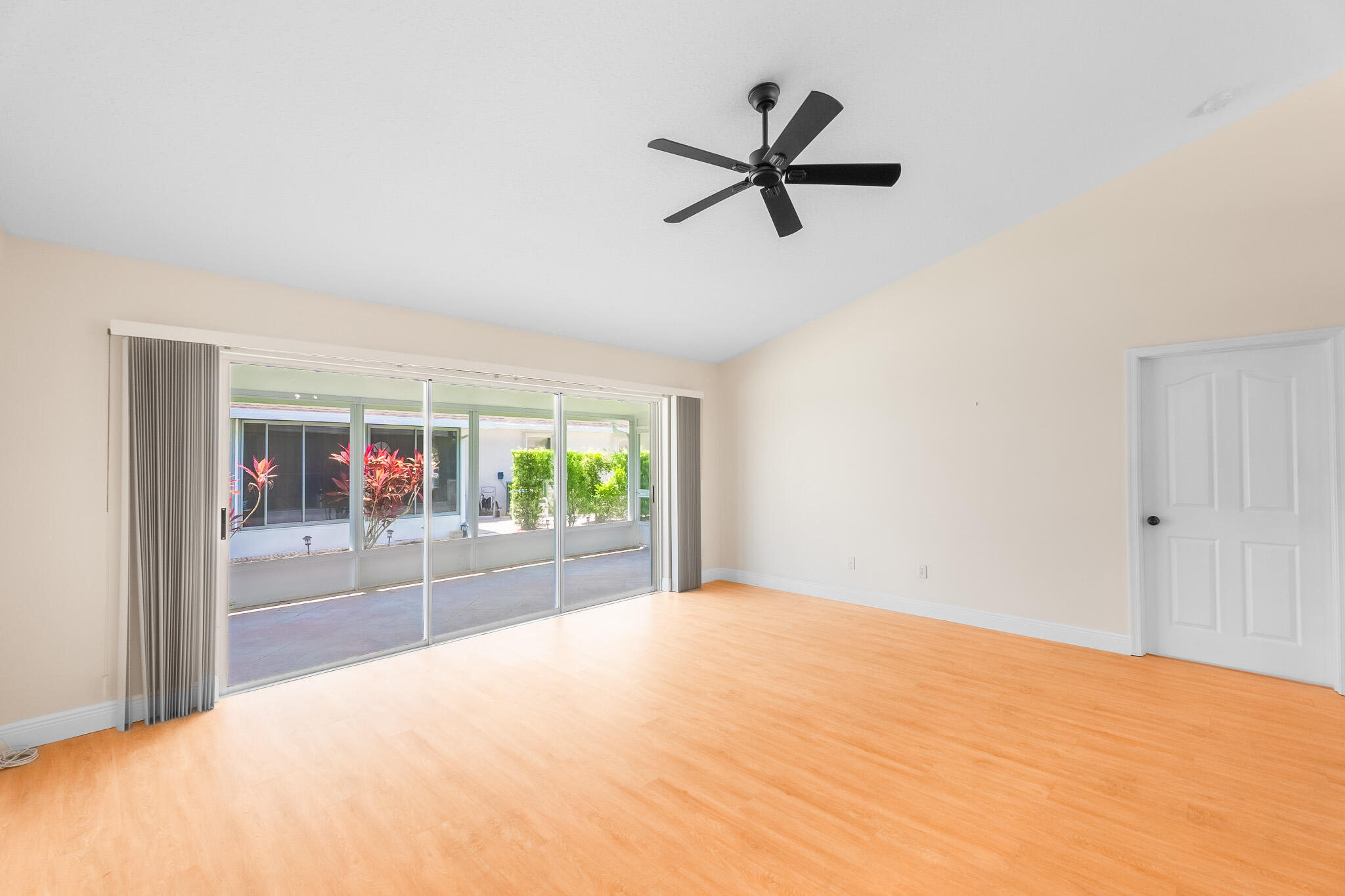 460 NW Casanova Circle