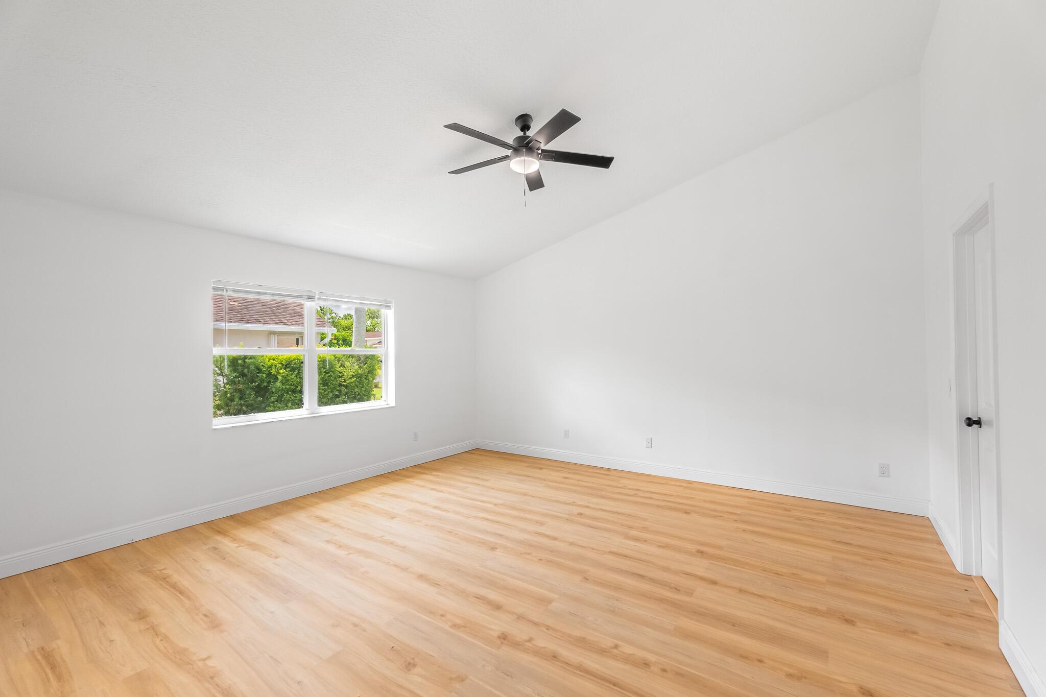 460 NW Casanova Circle