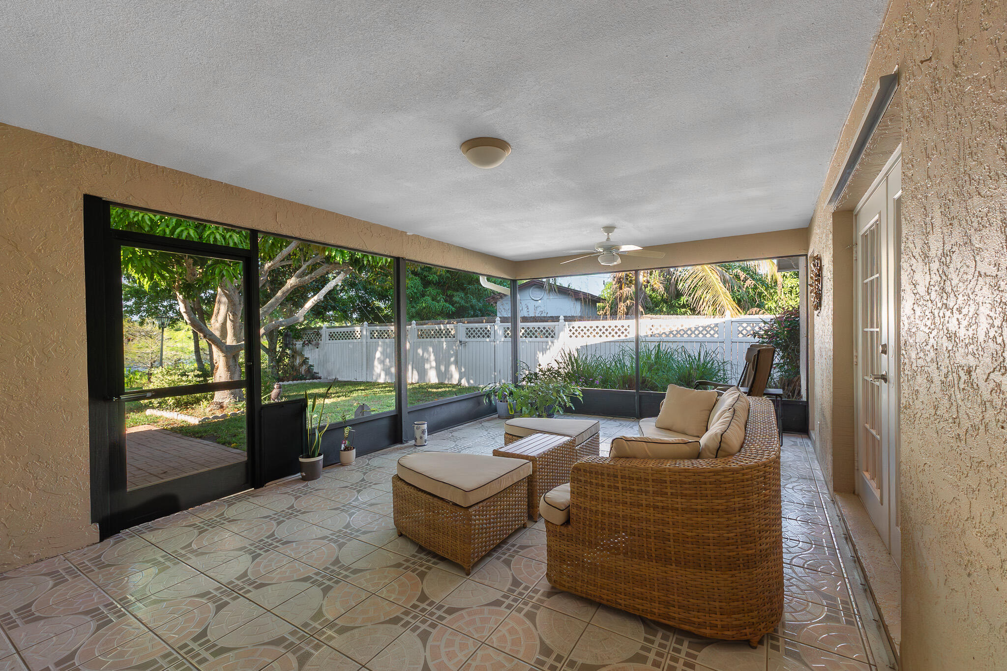 2365 SE Luau Avenue