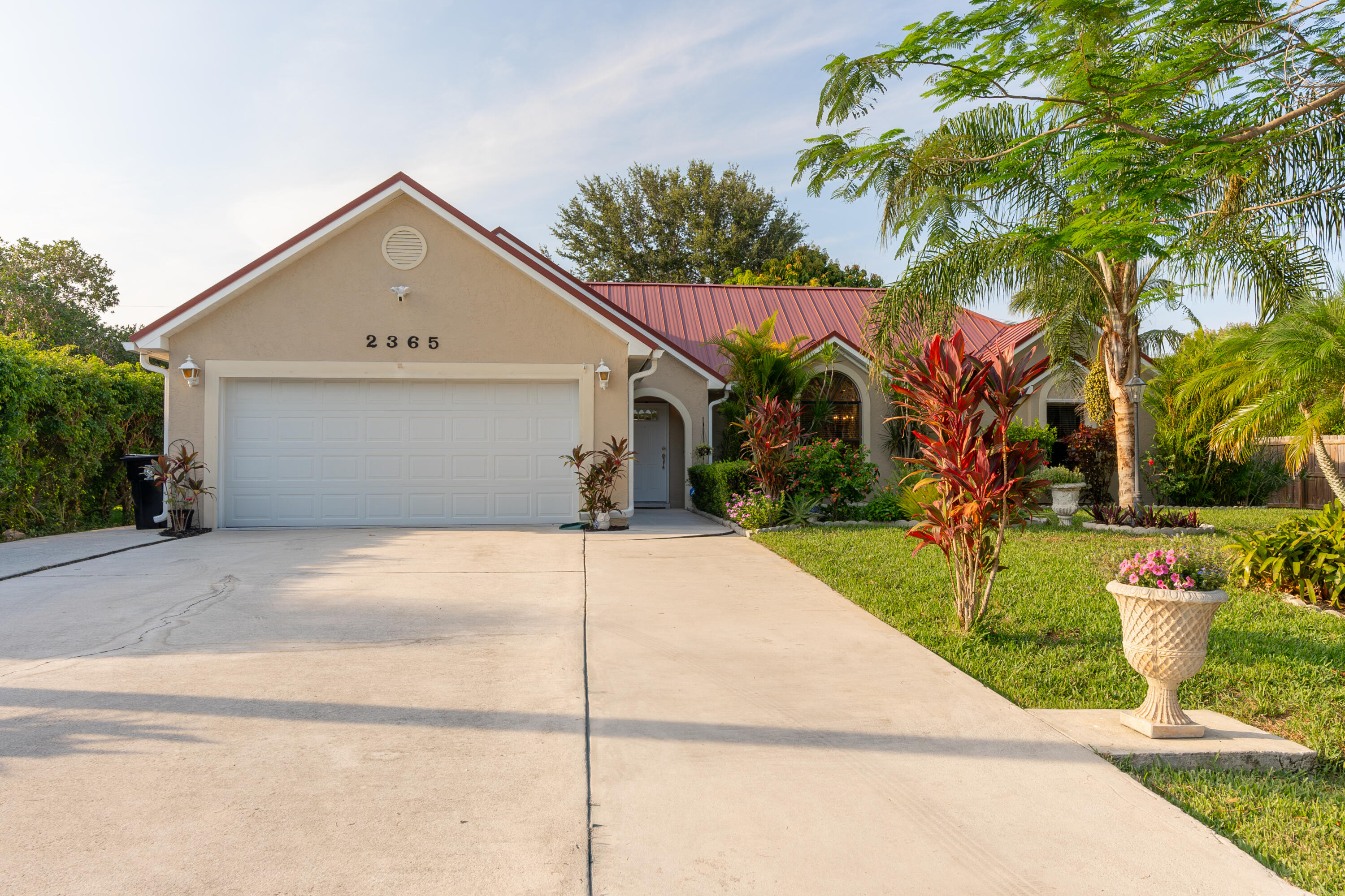 2365 SE Luau Avenue