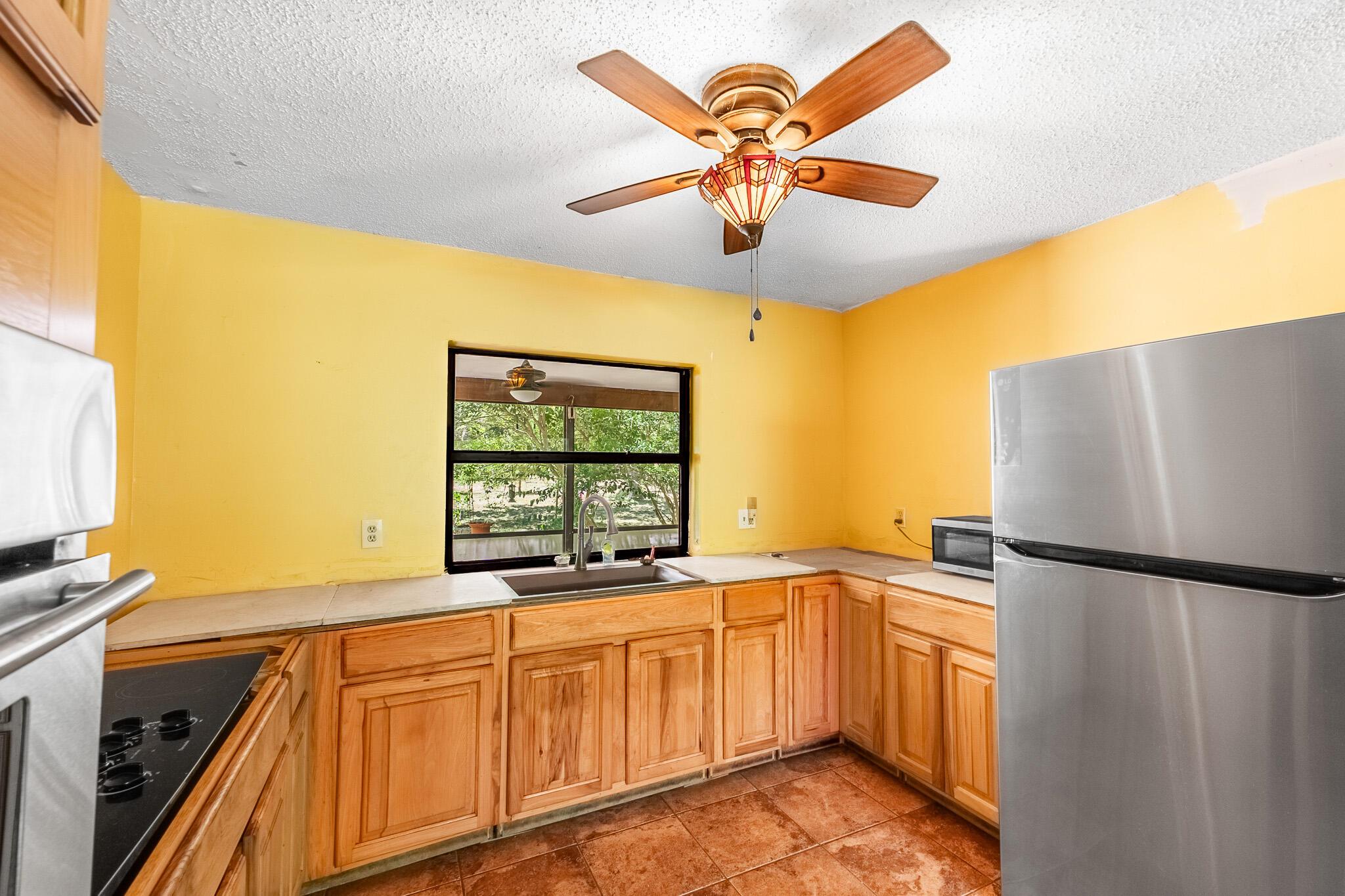 4123 N Old Dixie Highway