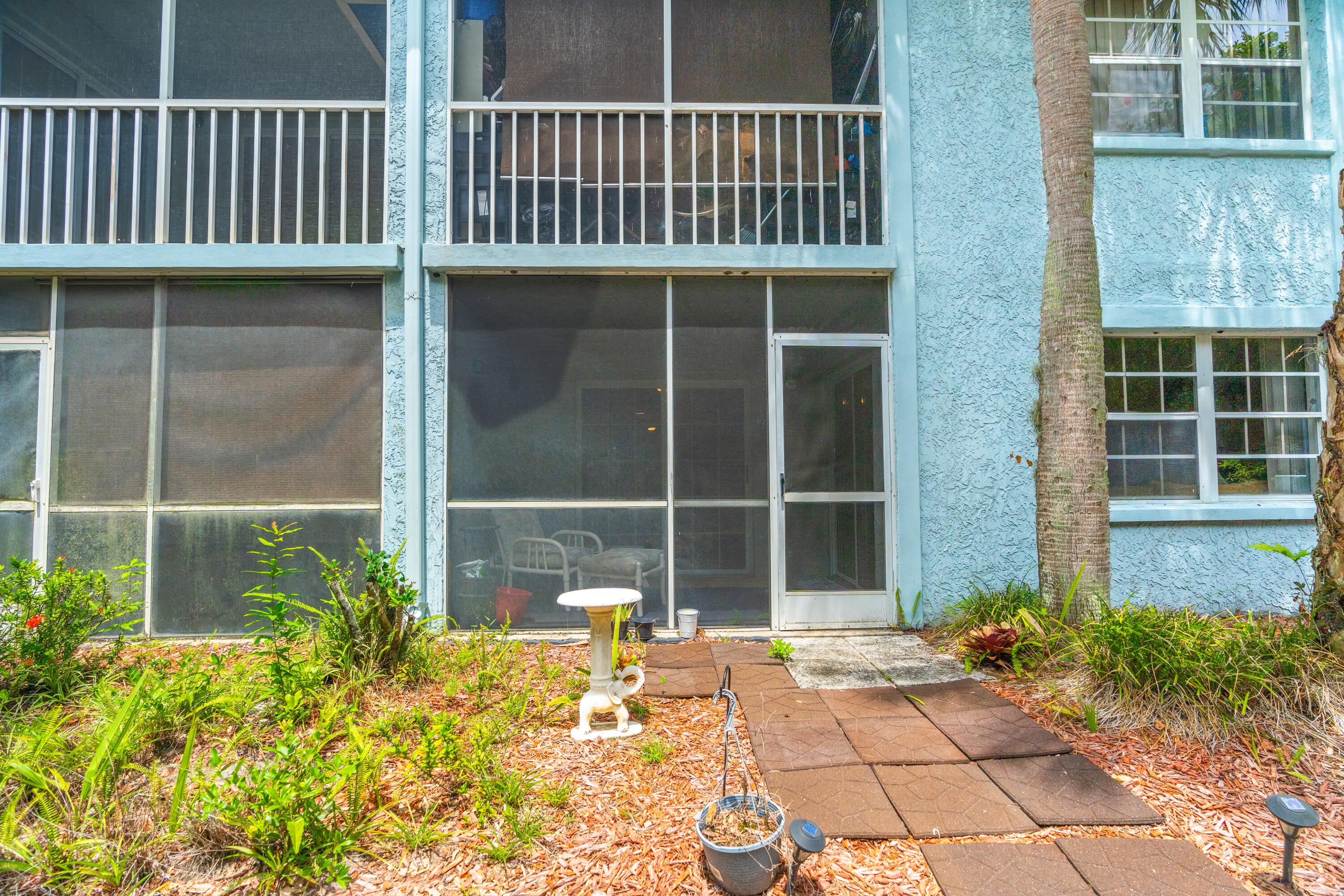 1612 SE Green Acres Circle 103