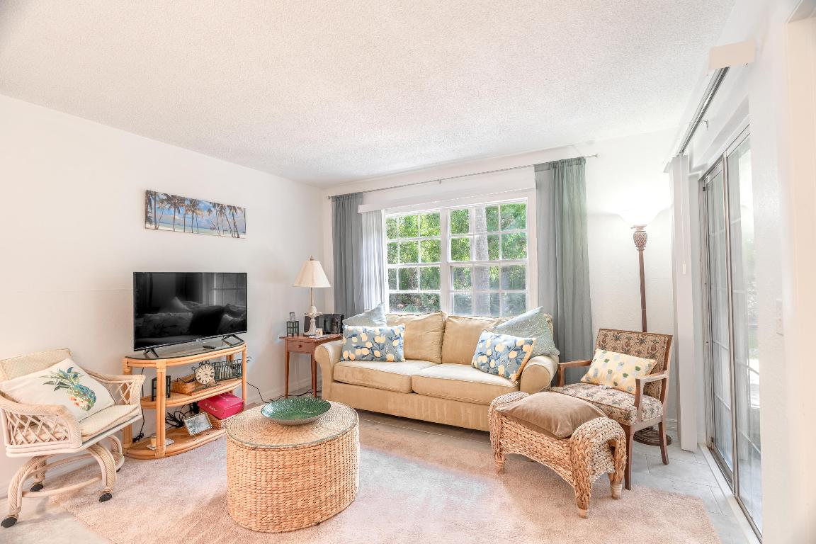 1612 SE Green Acres Circle 103