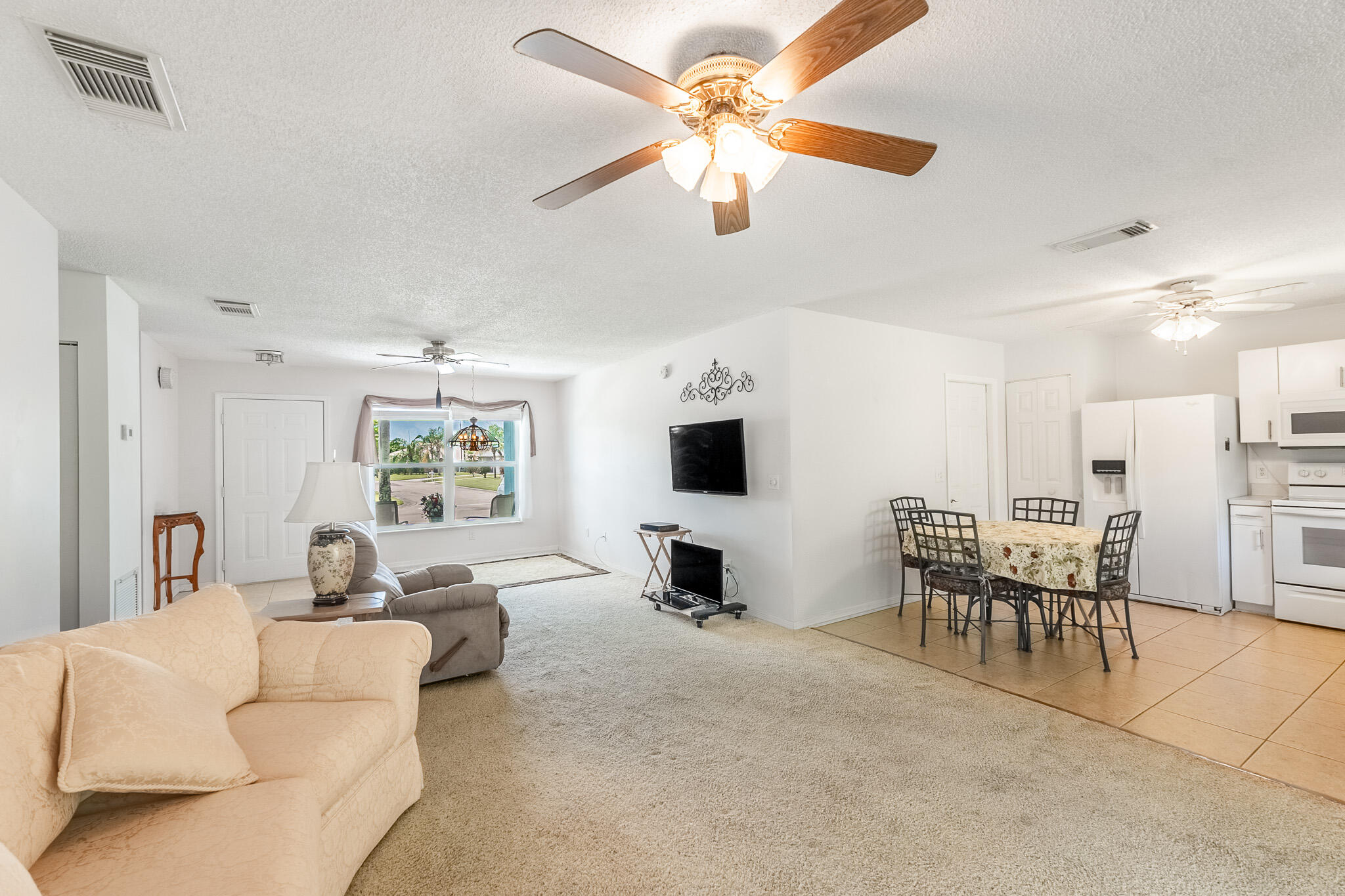 5662 Travelers Way