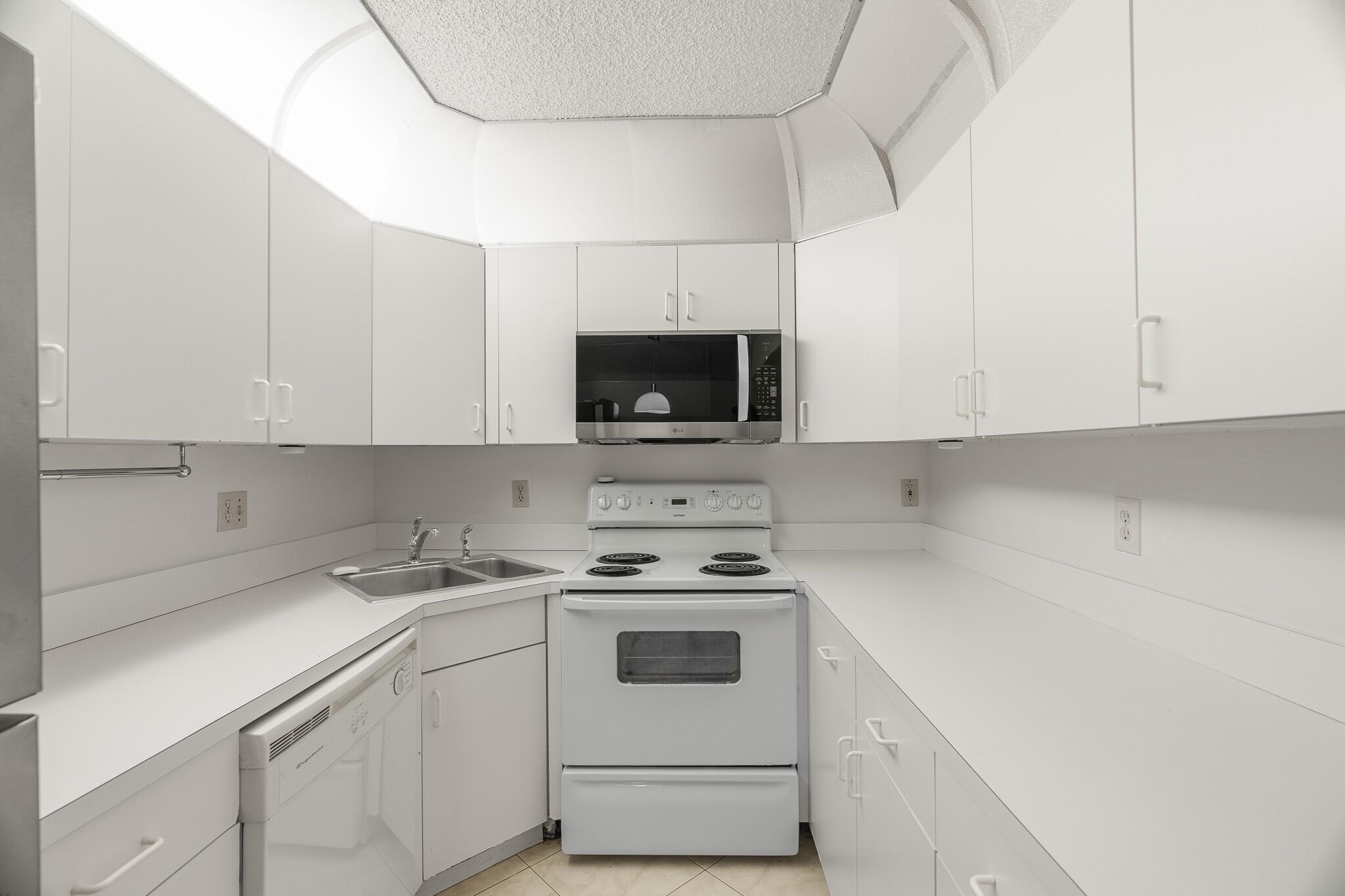 2025 SW Silver Pine Way 120-D1