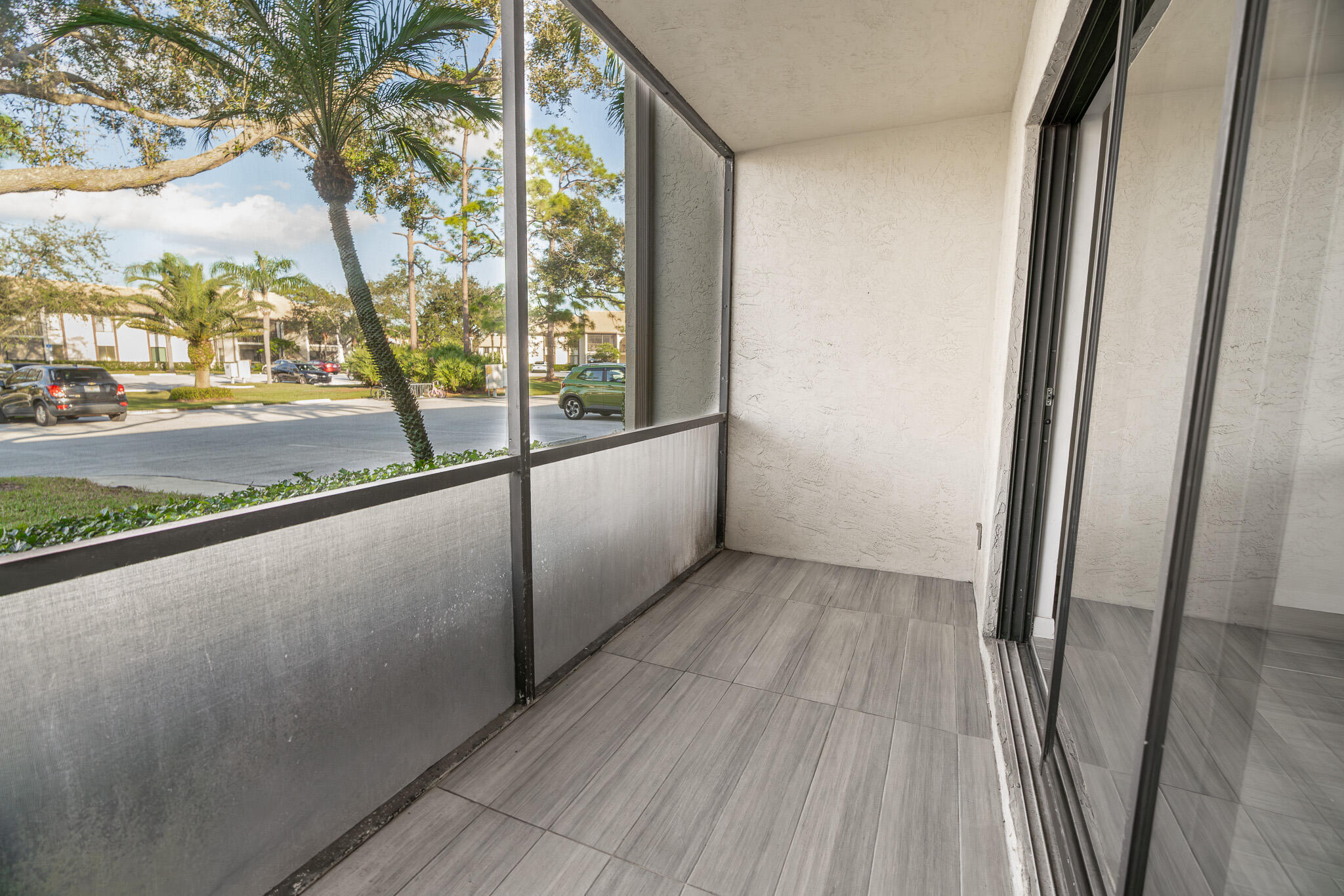 2025 SW Silver Pine Way 120-D1