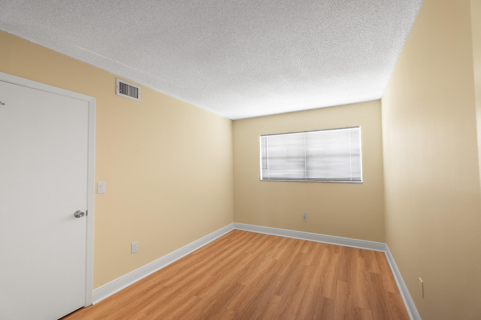 2950 SE Ocean Boulevard 7-2