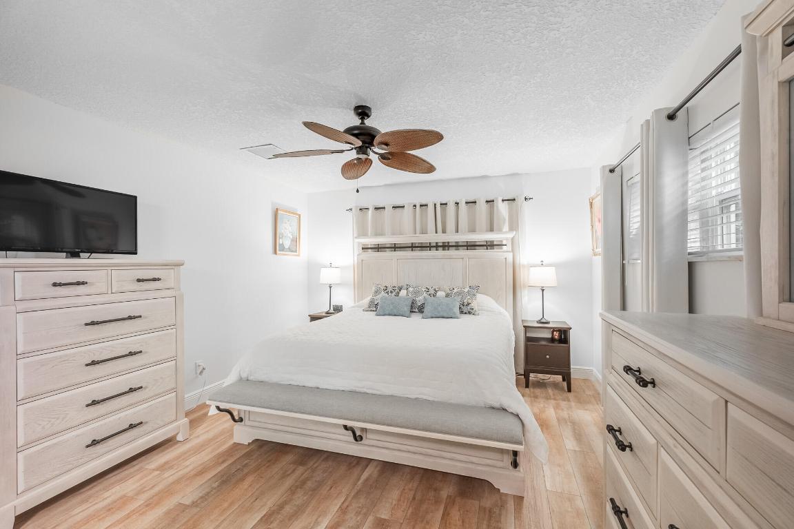 751 SE Whitehurst Avenue