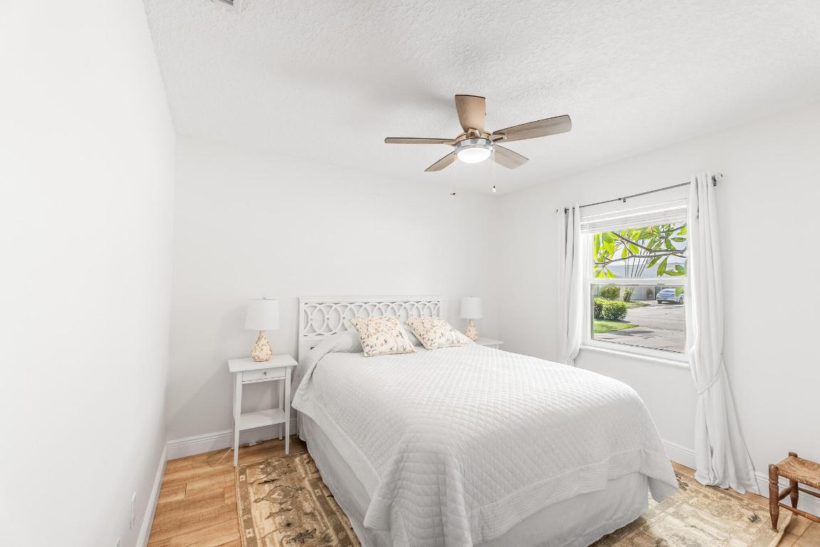 751 SE Whitehurst Avenue