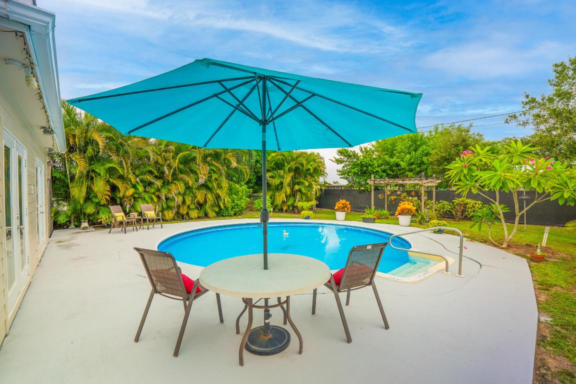 751 SE Whitehurst Avenue