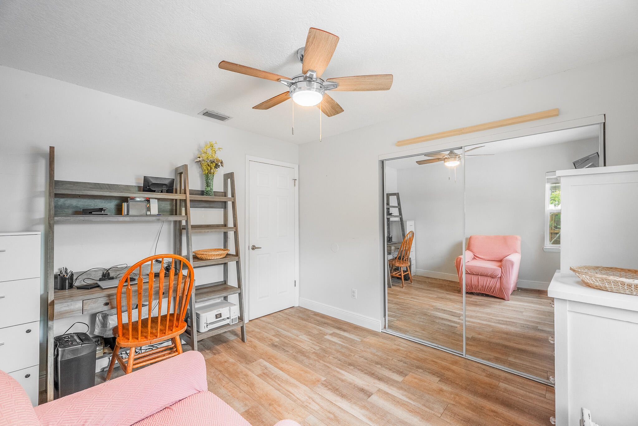 751 SE Whitehurst Avenue