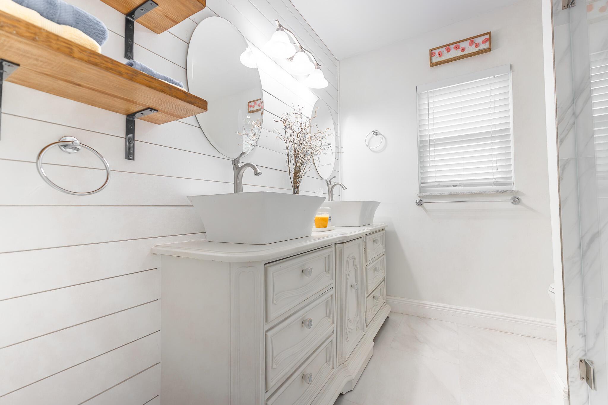 751 SE Whitehurst Avenue