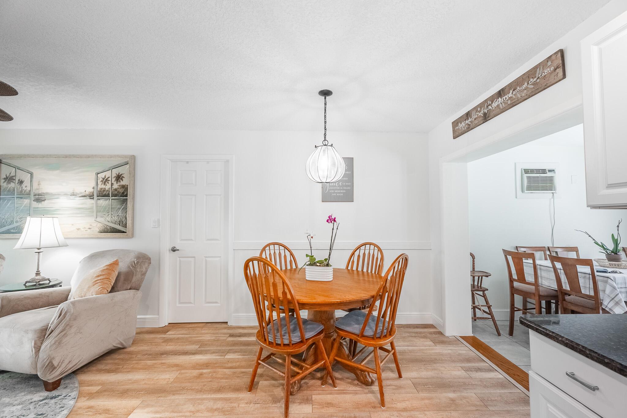 751 SE Whitehurst Avenue