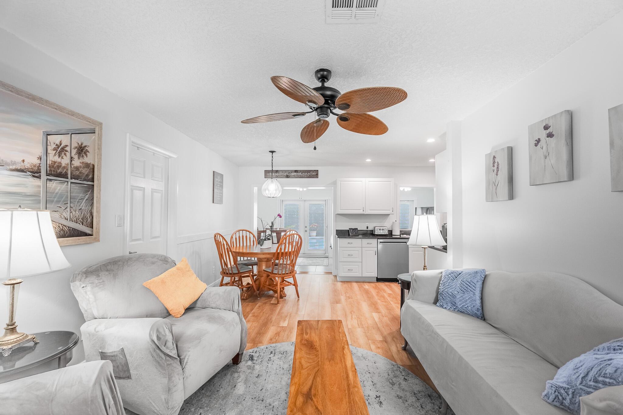 751 SE Whitehurst Avenue