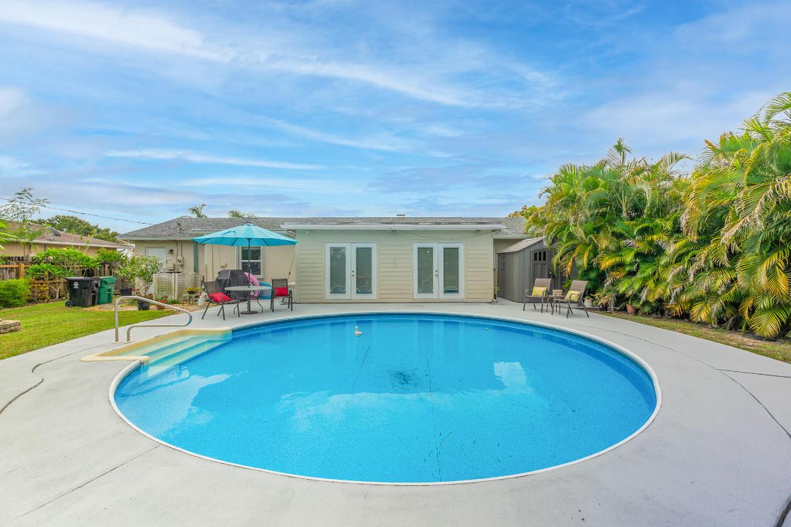 751 SE Whitehurst Avenue