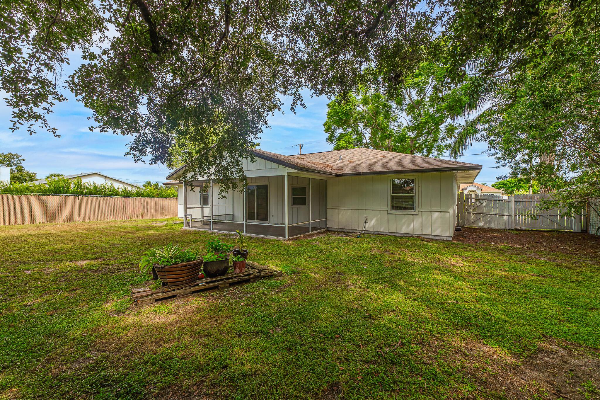 380 SW Undallo Road