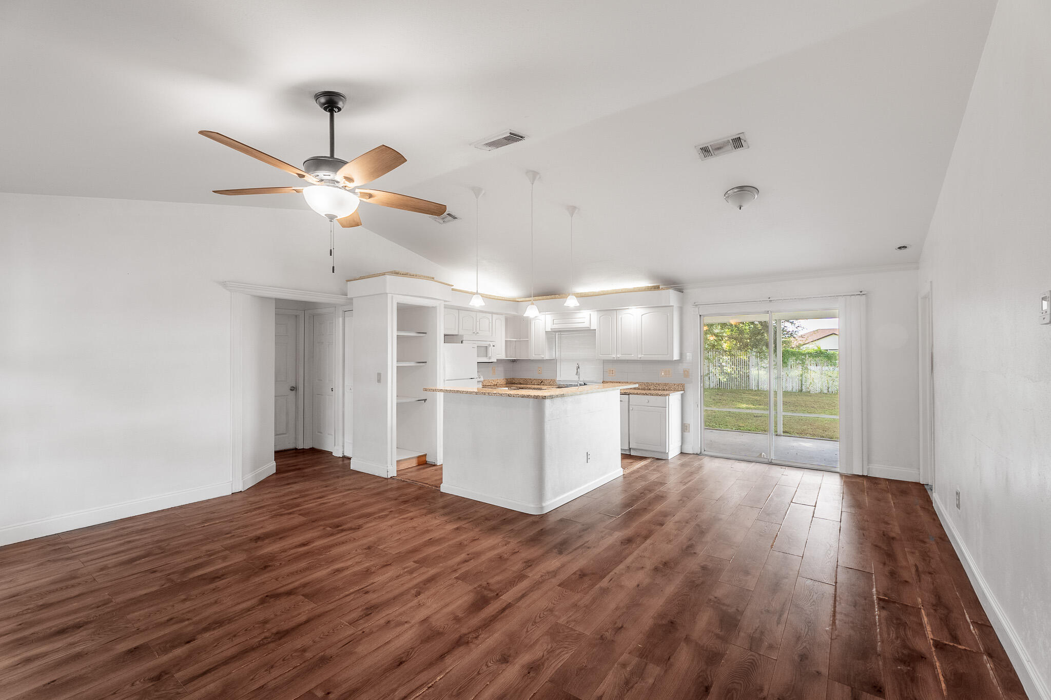 380 SW Undallo Road