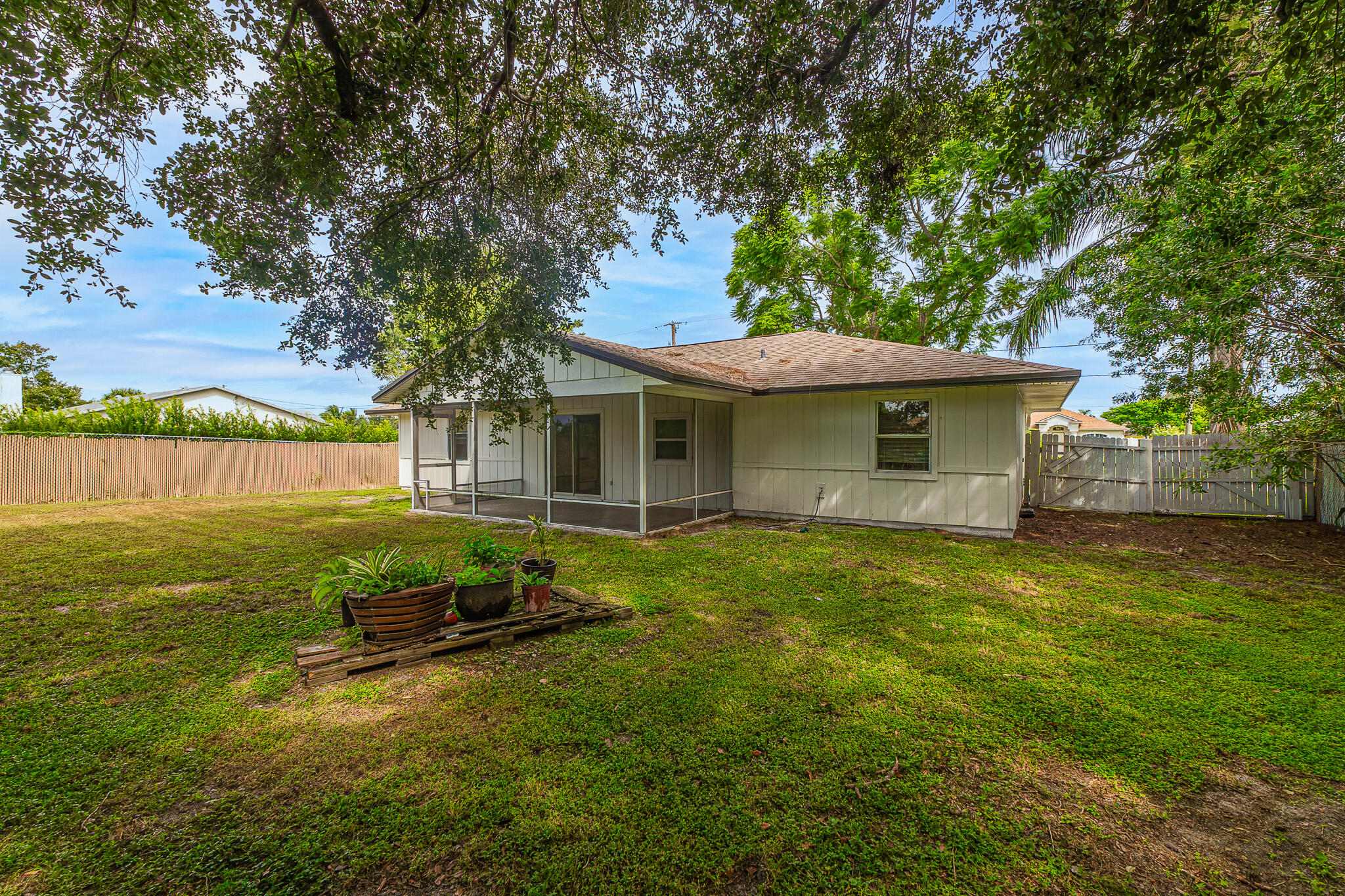 380 SW Undallo Road
