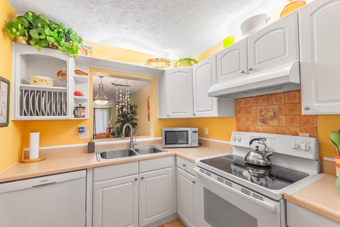 3171 SE Aster Lane 1103