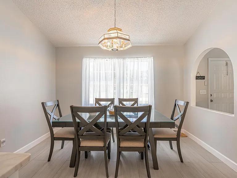 1302 SE Belcrest Street