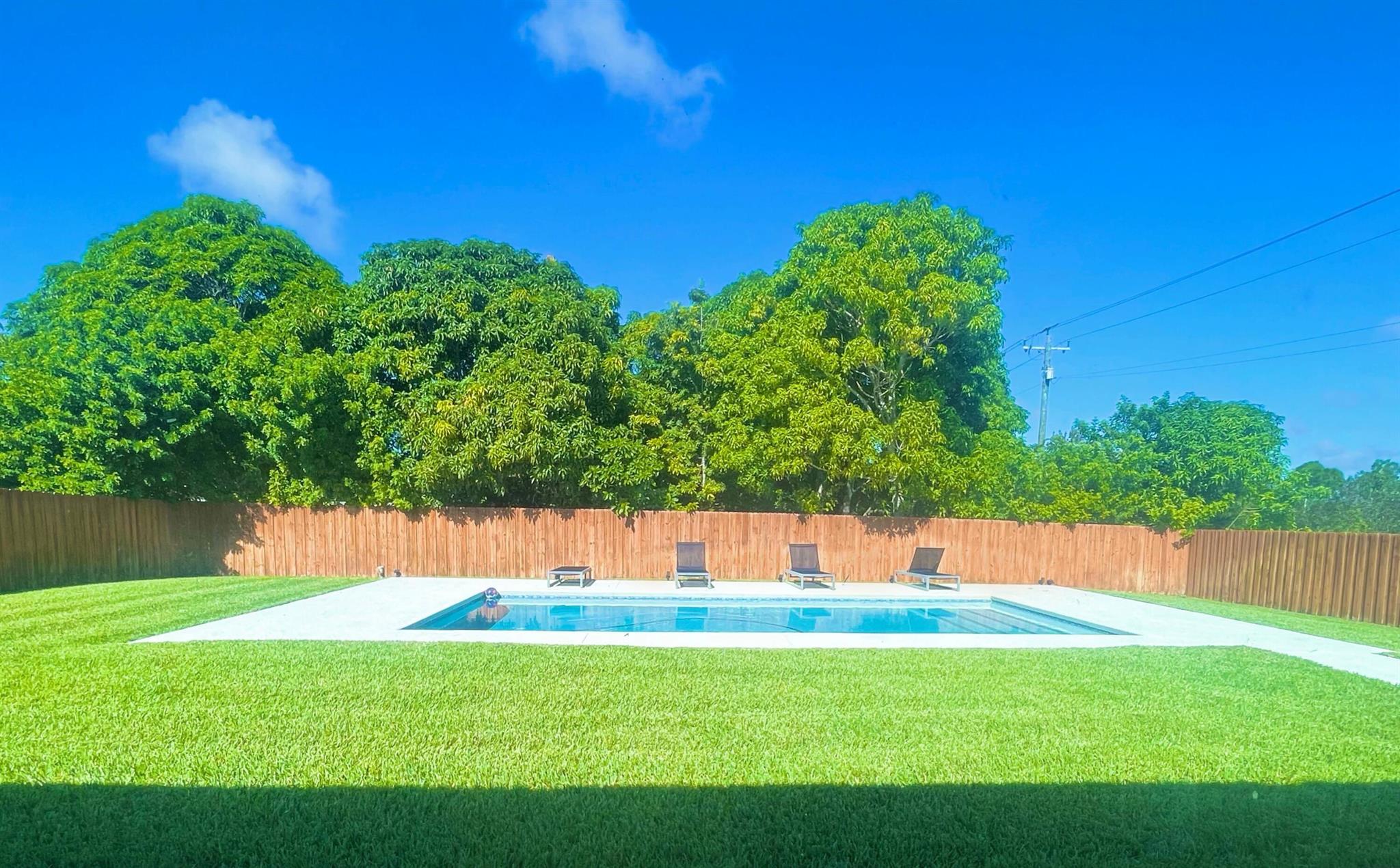 1302 SE Belcrest Street