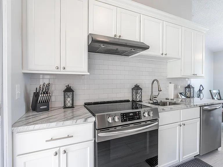 1302 SE Belcrest Street