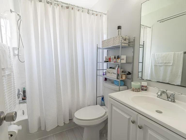 1302 SE Belcrest Street