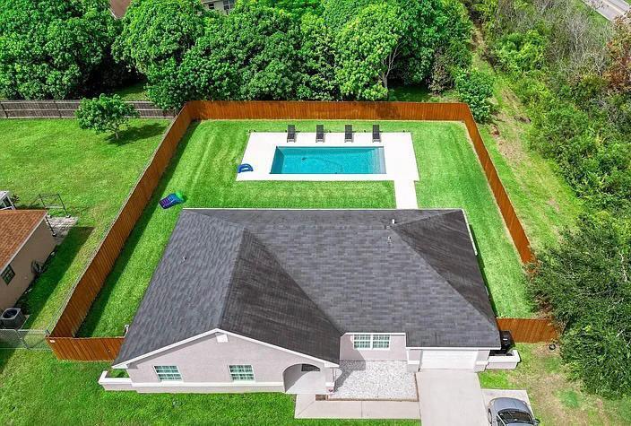 1302 SE Belcrest Street