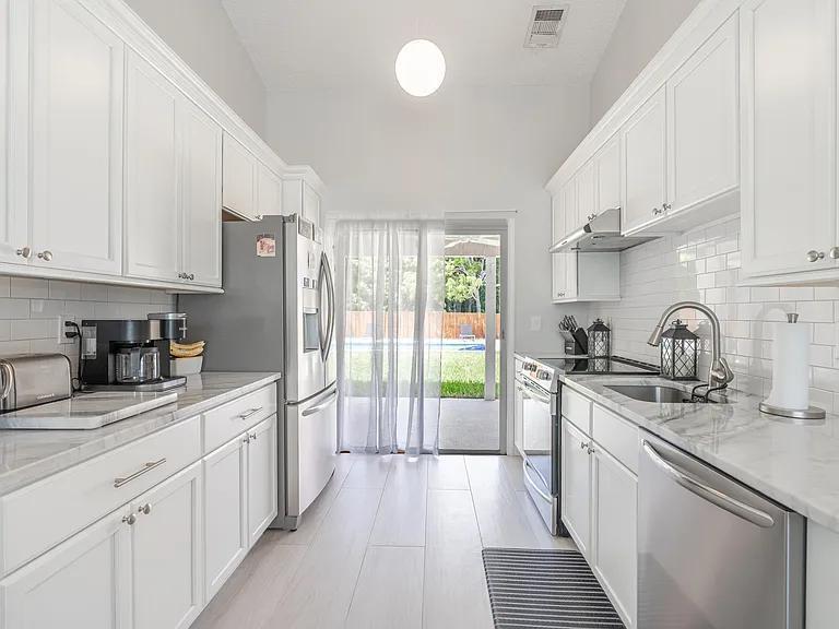 1302 SE Belcrest Street