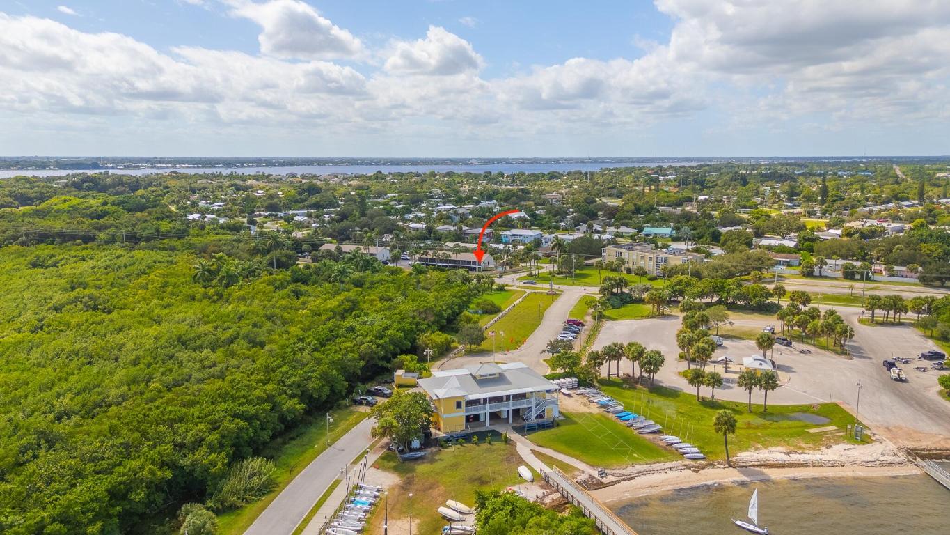 1887 NE Media Avenue 6