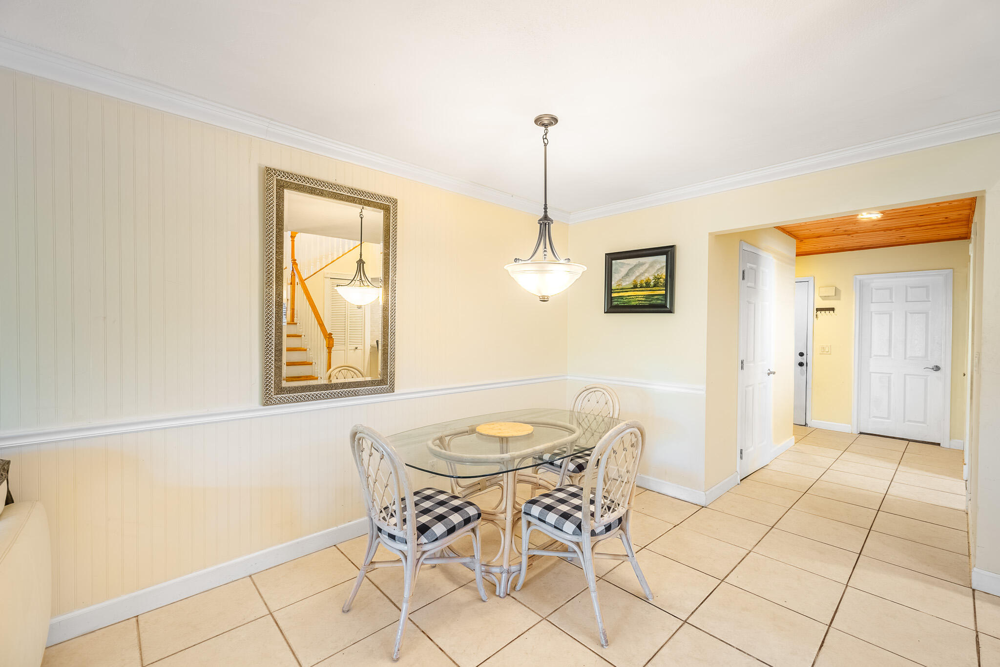 1887 NE Media Avenue 6