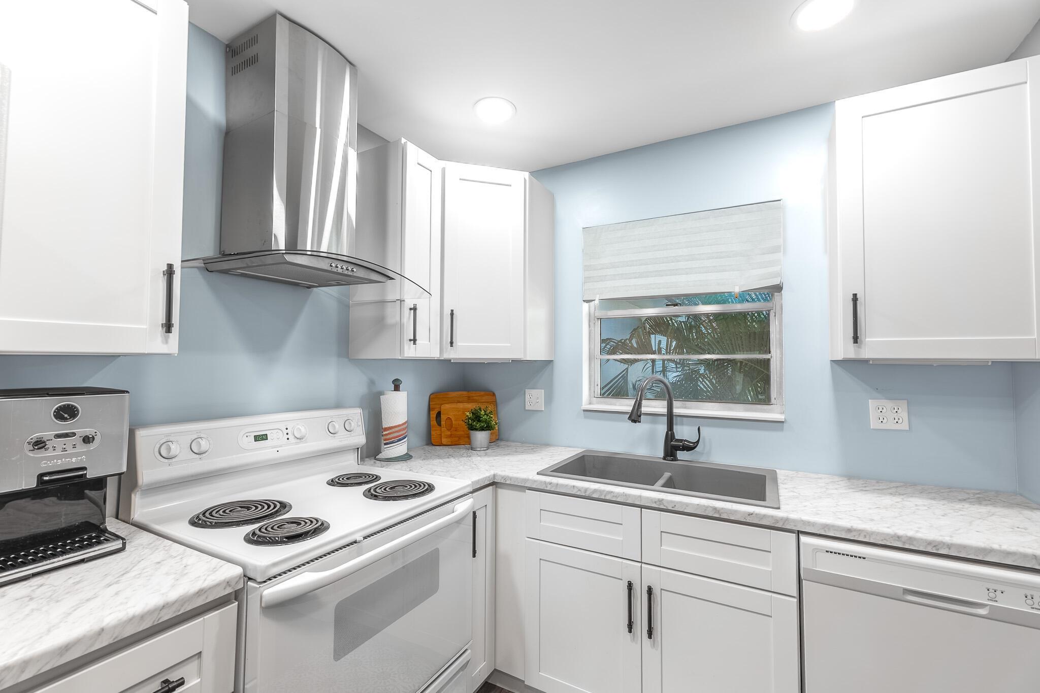 2600 SE Ocean Boulevard Ee14