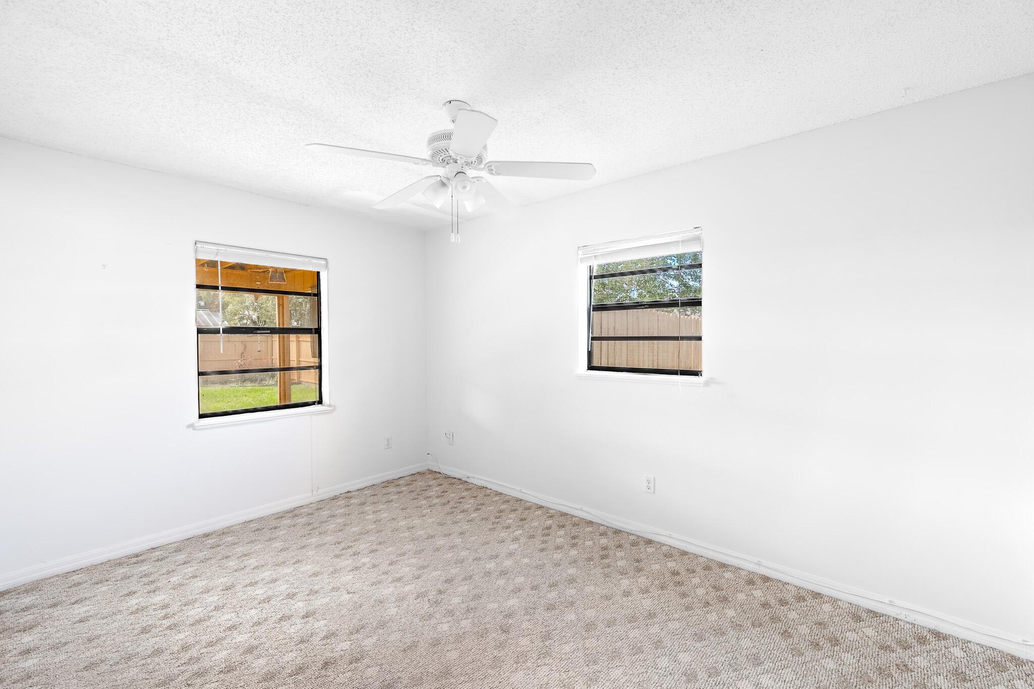 602 NW Archer Avenue