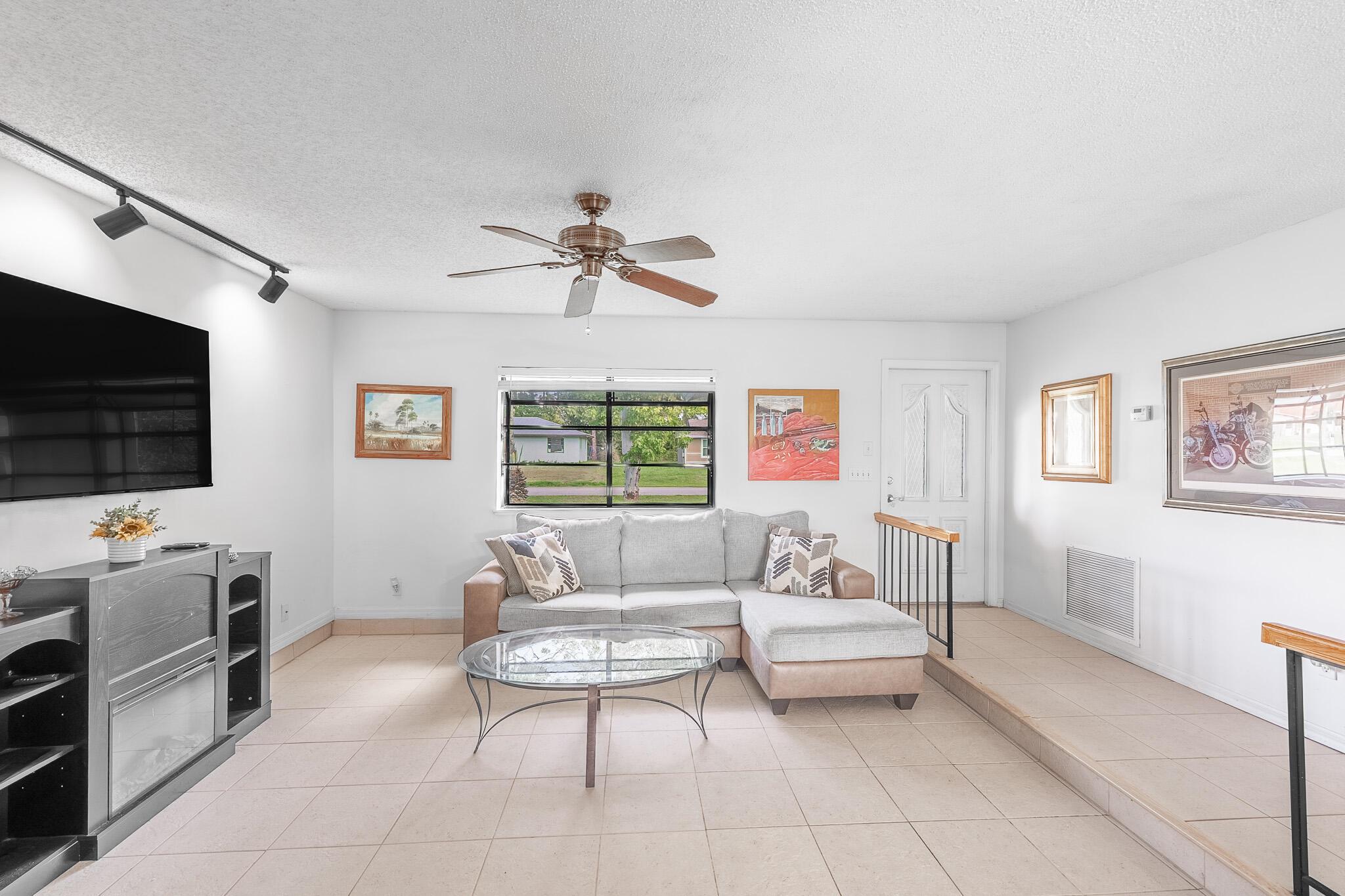 602 NW Archer Avenue