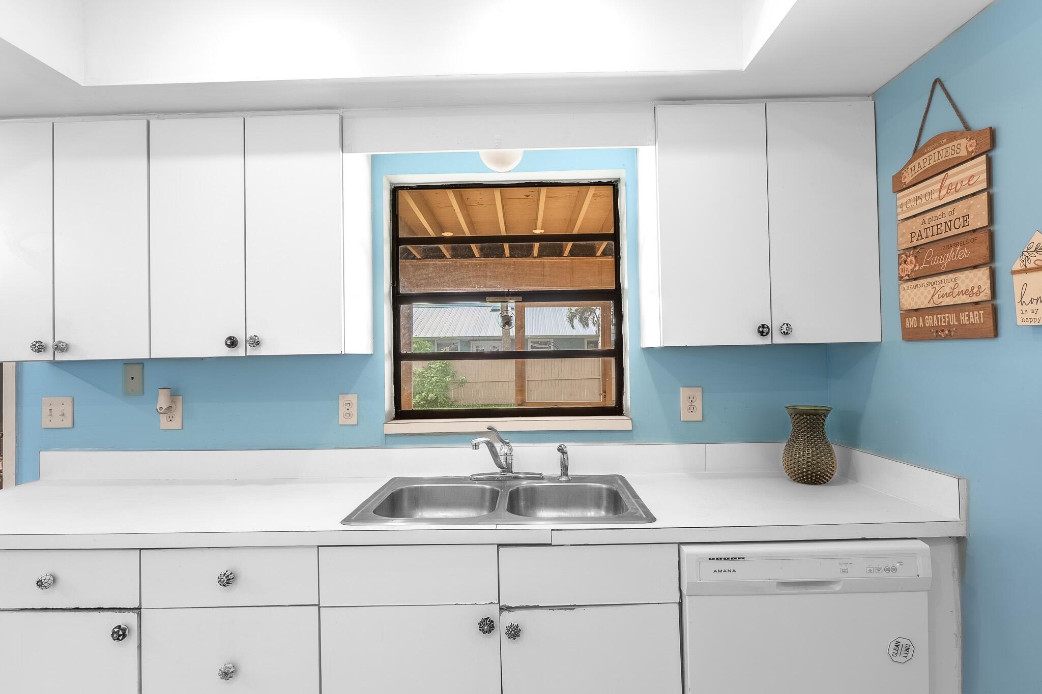 602 NW Archer Avenue