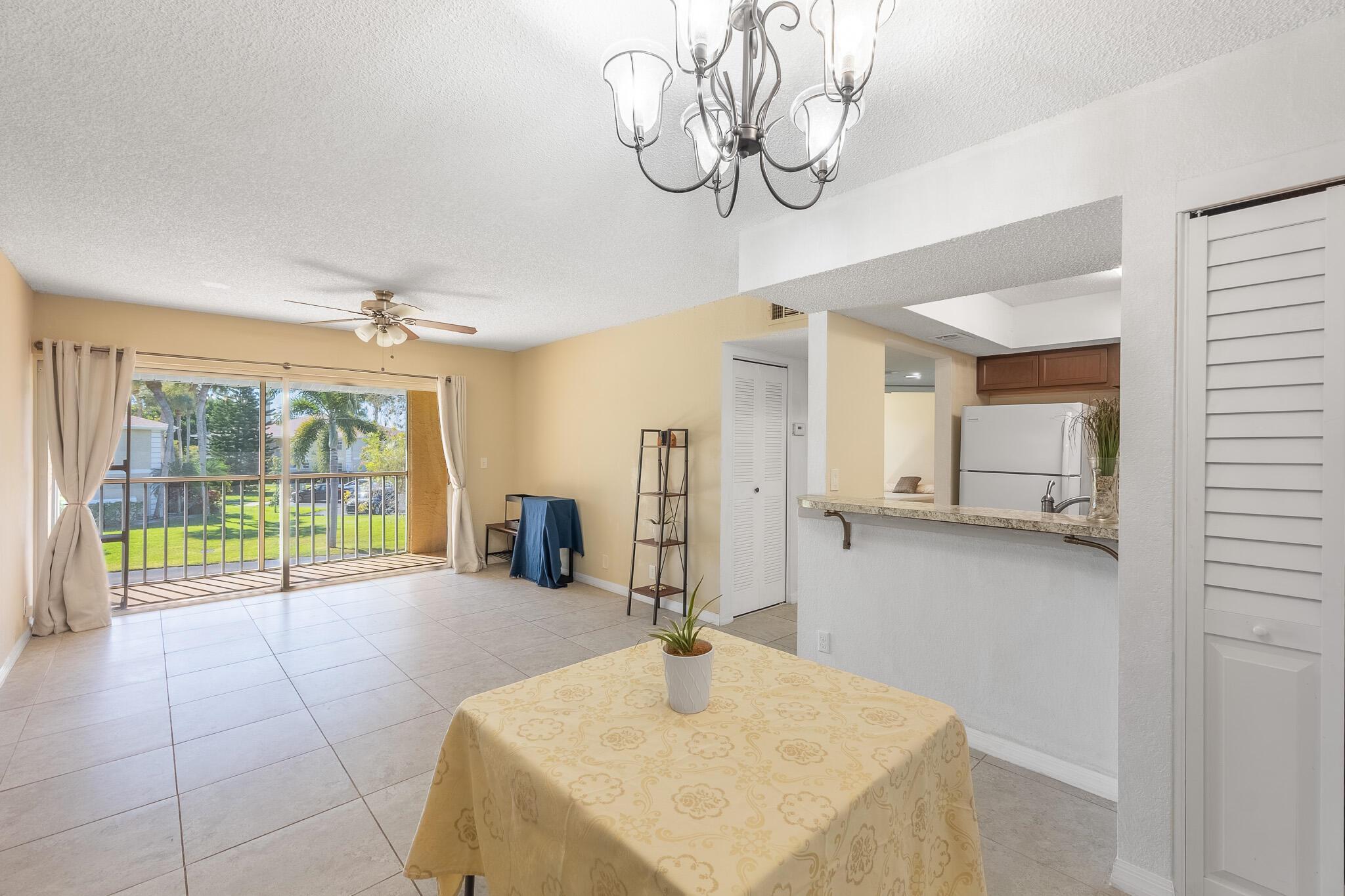 1537 SE Royal Green Circle 202