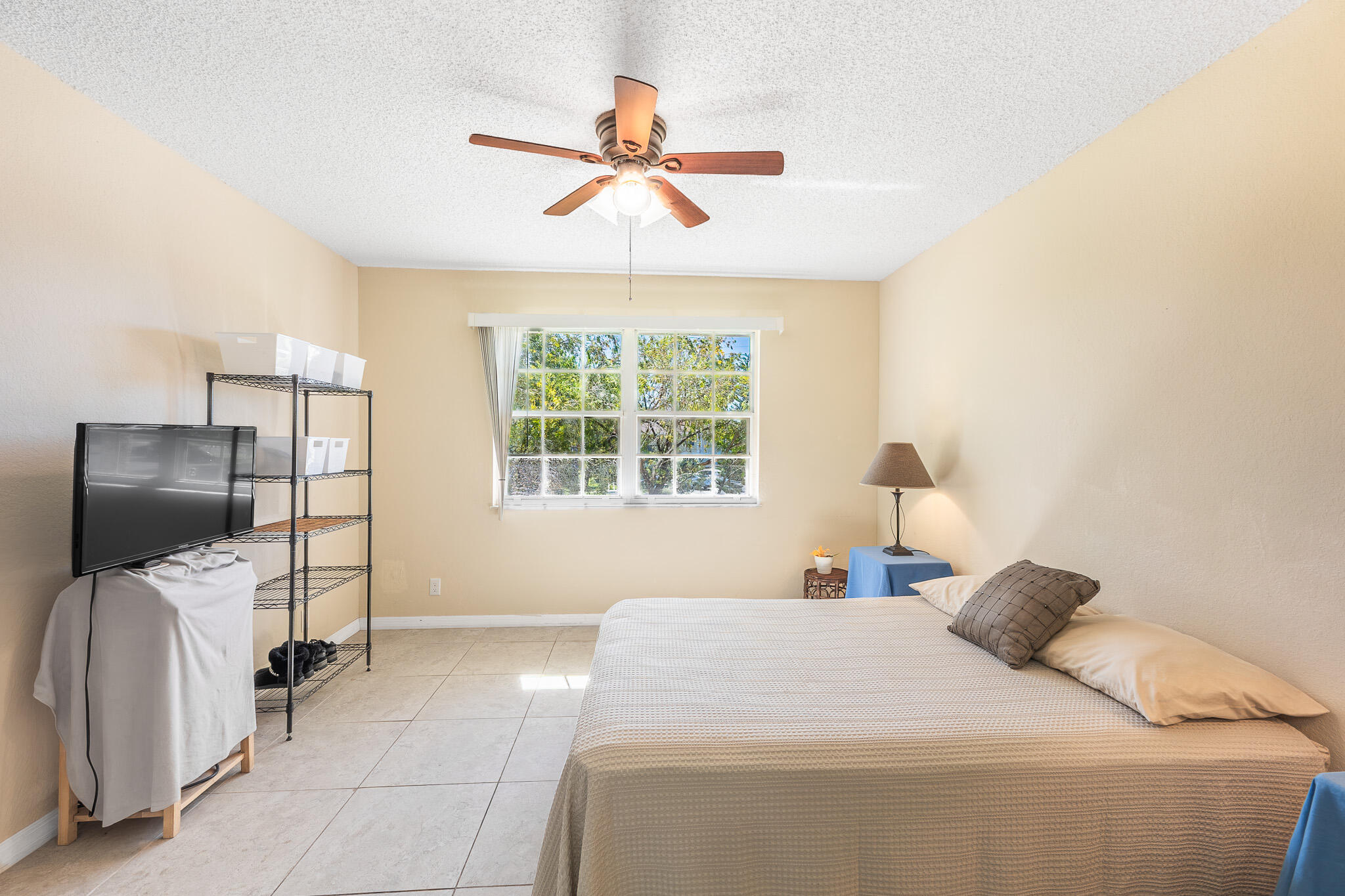 1537 SE Royal Green Circle 202