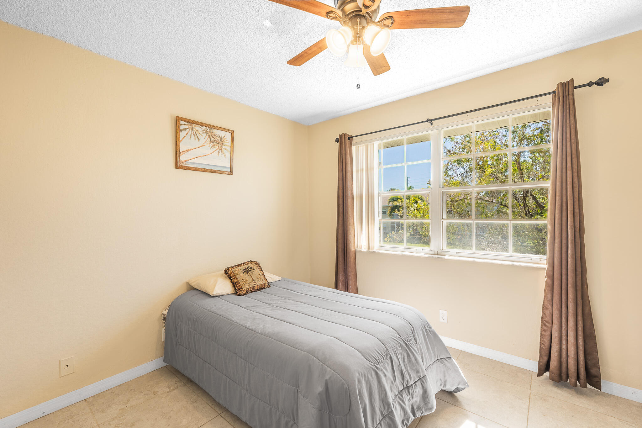 1537 SE Royal Green Circle 202