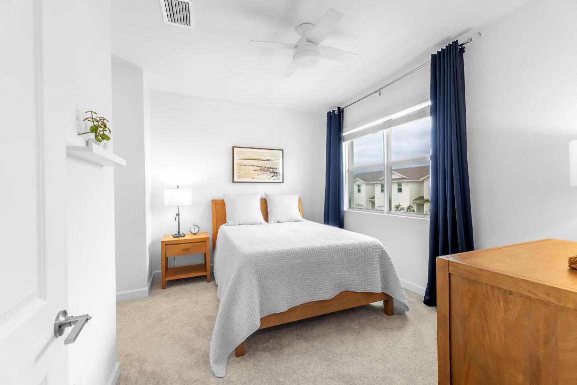 663 SE Lake Falls Street