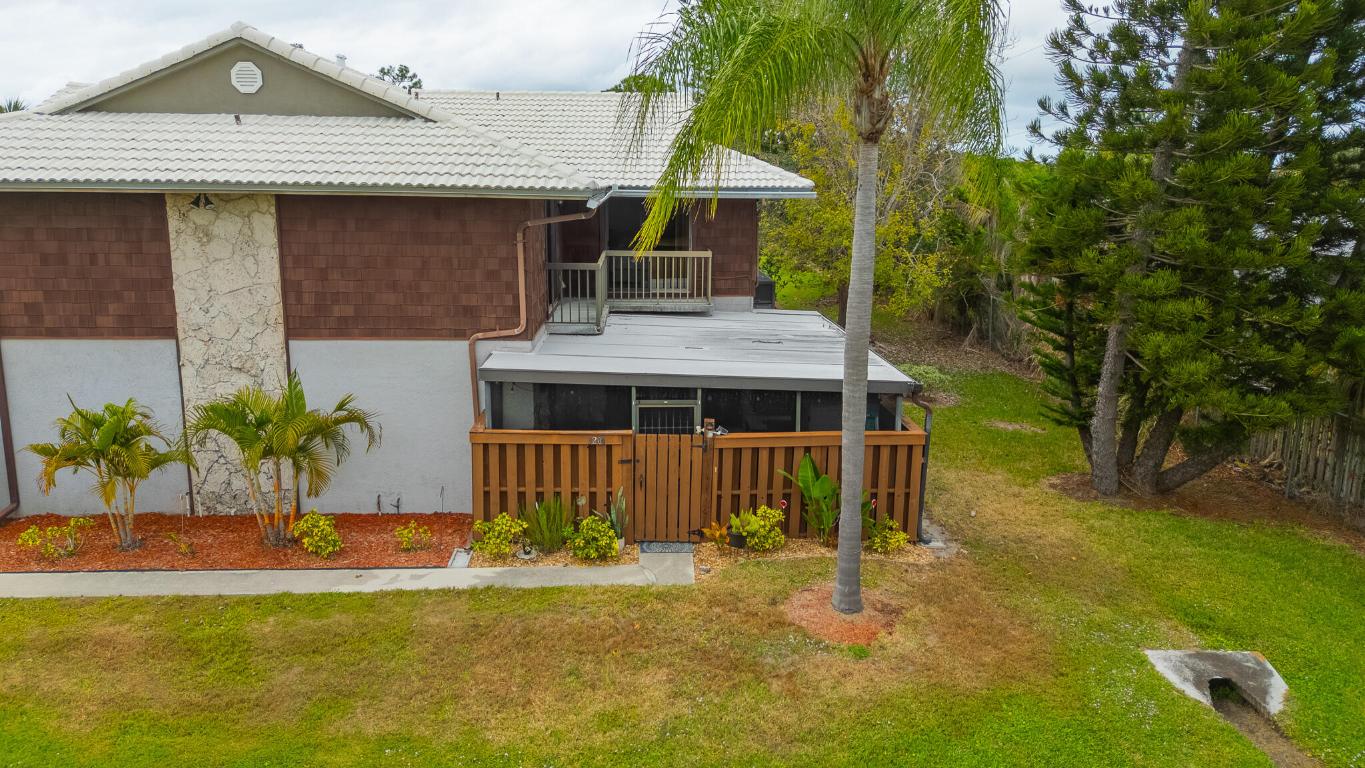 3204 SE Guenevere Lane, Port St. Lucie