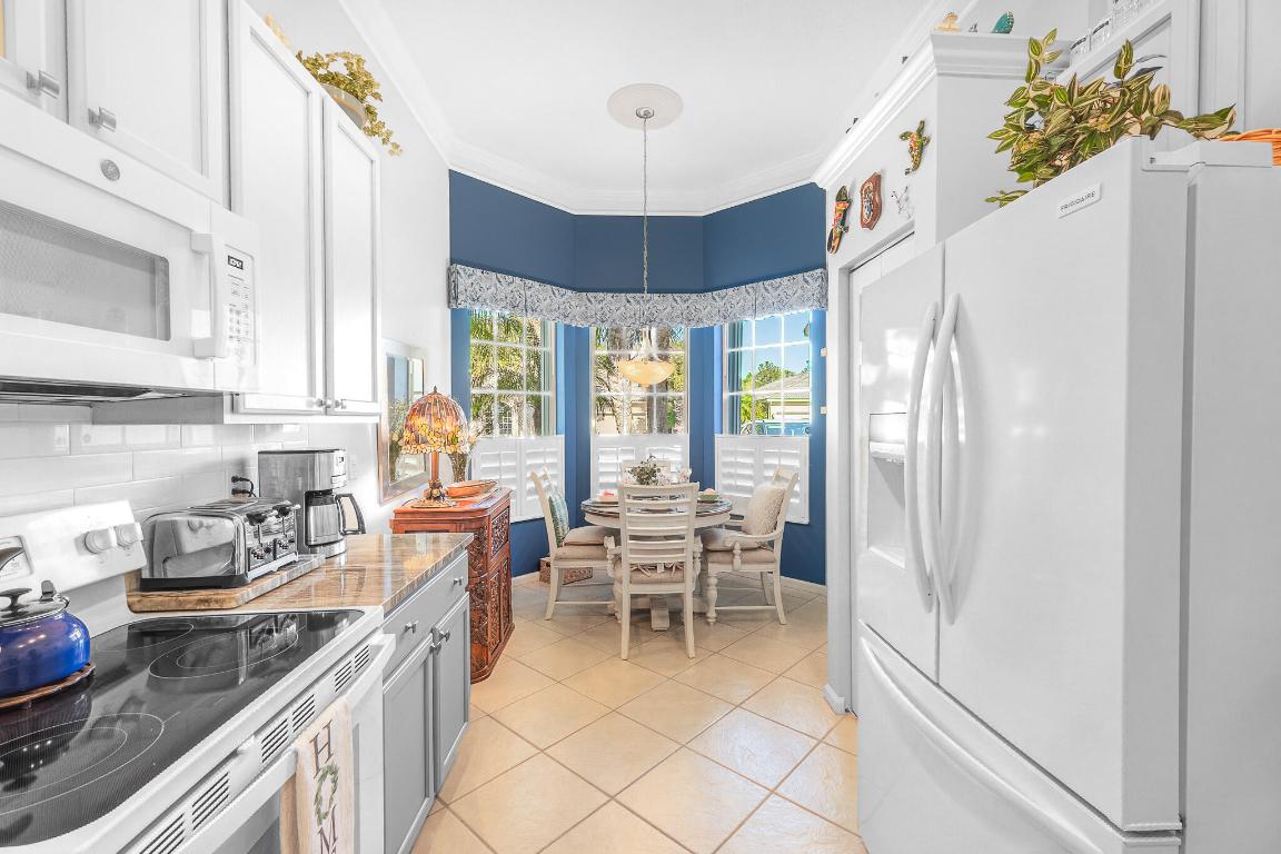 3785 NW Deer Oak Drive