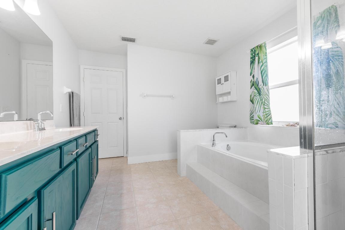 1852 SW Erie Street, Port St. Lucie