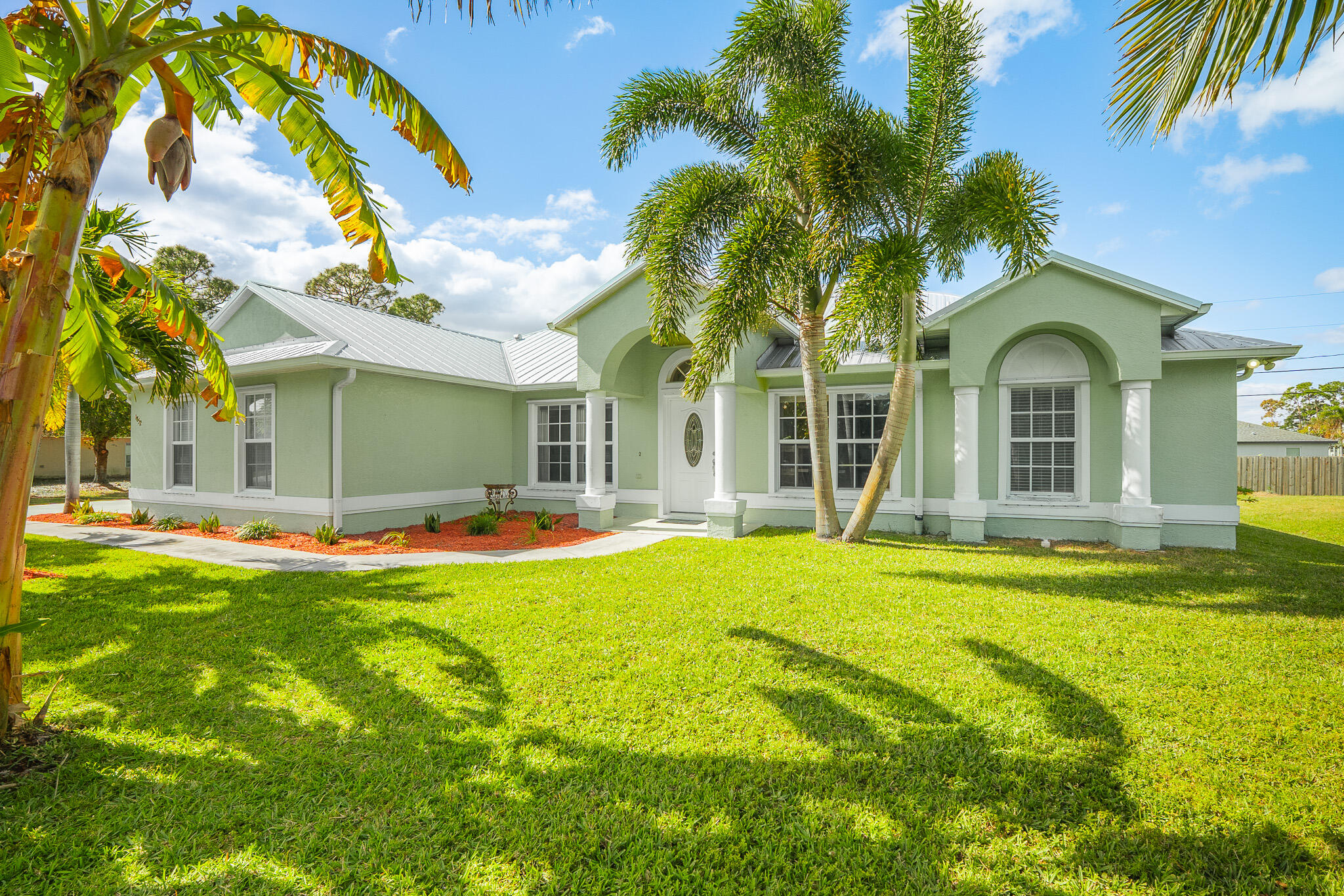1852 SW Erie Street, Port St. Lucie