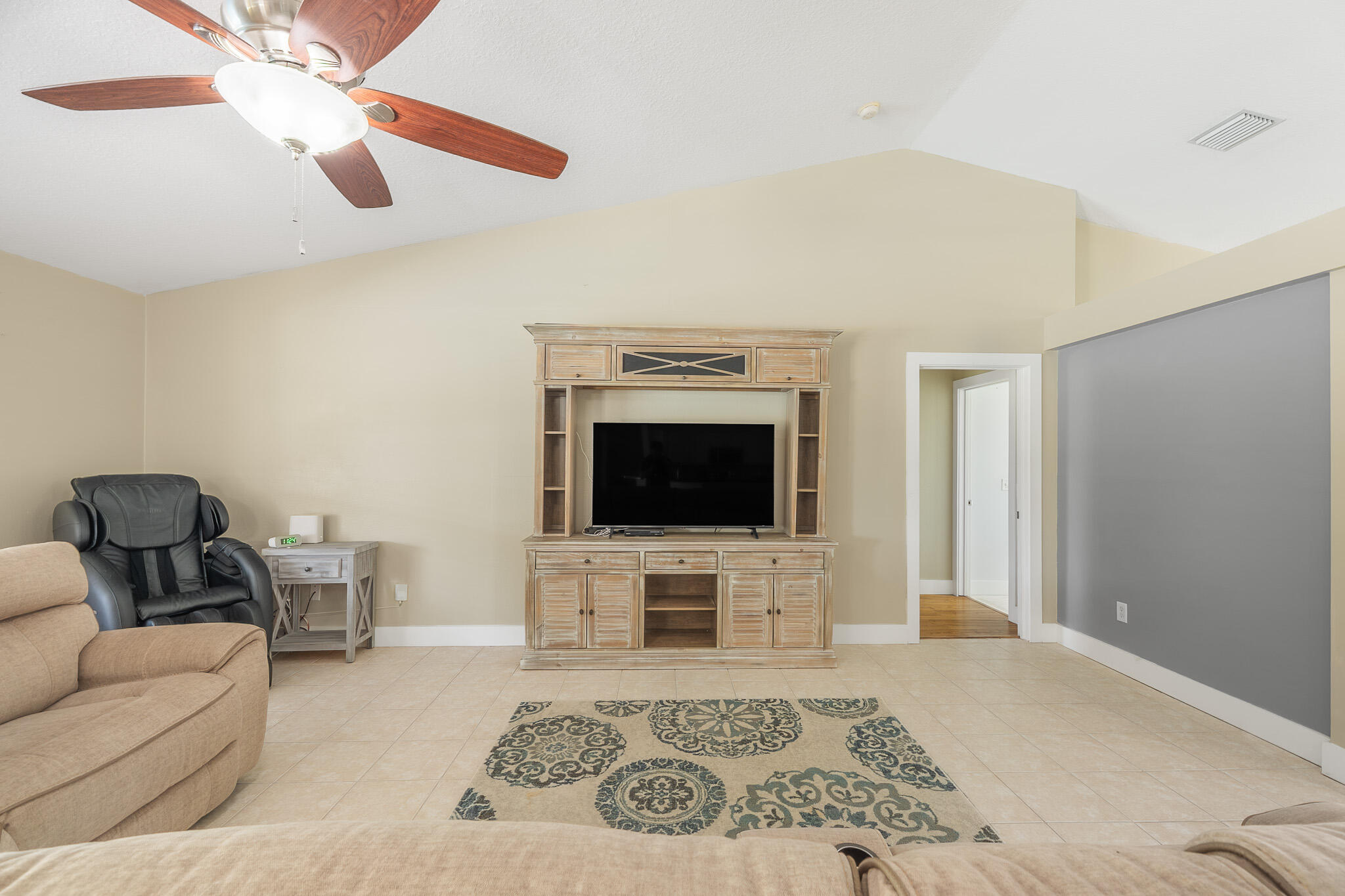 1852 SW Erie Street, Port St. Lucie