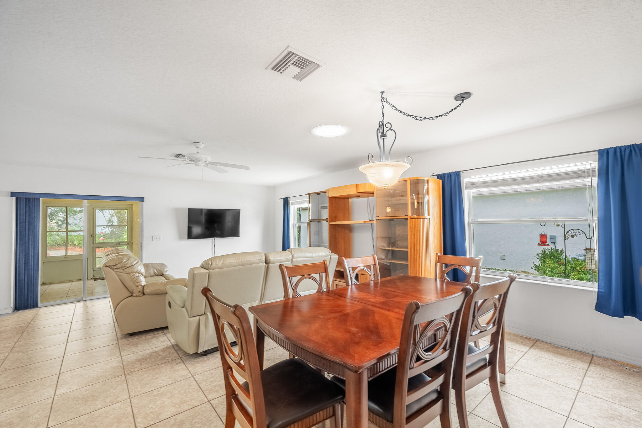 8 Santa Maria Court, Port St. Lucie
