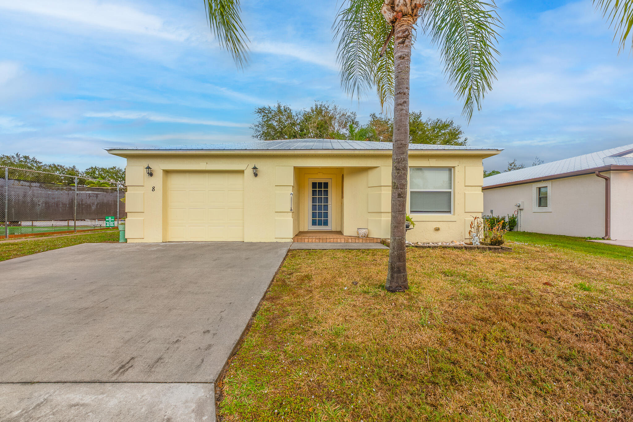 8 Santa Maria Court, Port St. Lucie
